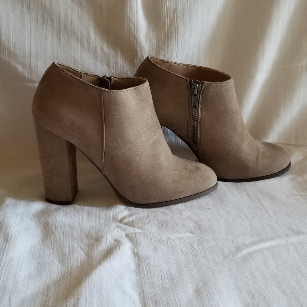 Mix No. 6 booties